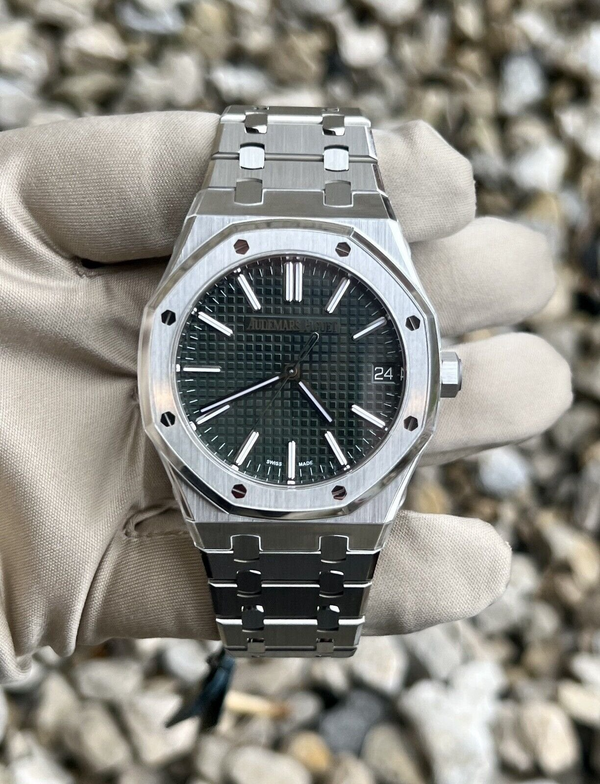 Audemars Piguet Royal Oak Green Dial Watch Brand New Complete 15510ST
